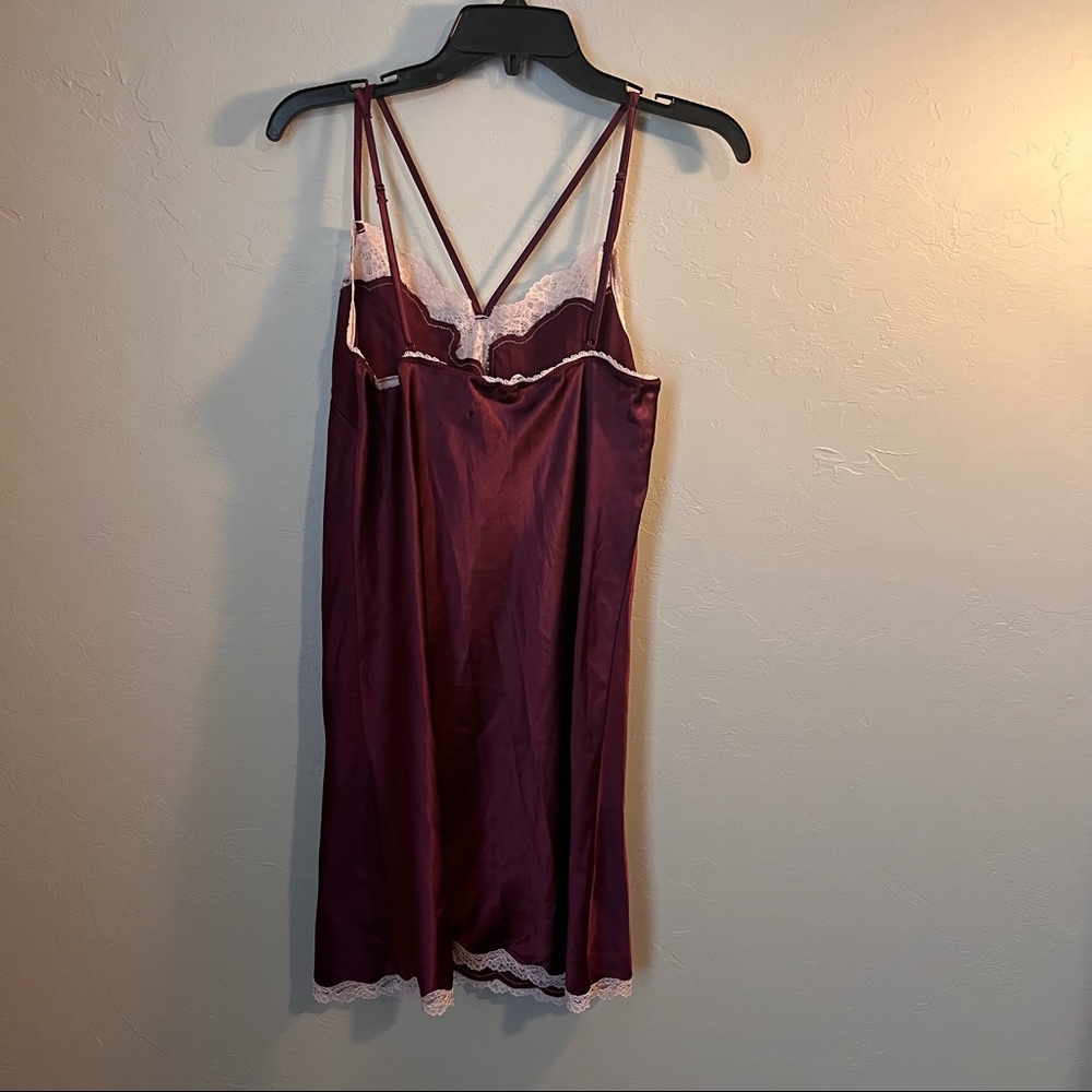 Victoria Secret Gown - Picture 4 of 6